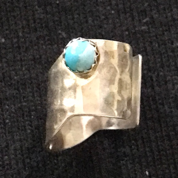 Ear Cuff sterling Silver with turquoise stone - Picture 2 of 4
